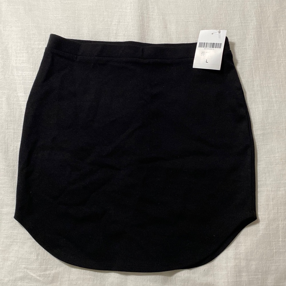 Forever 21 Dolphin Hem Skirt